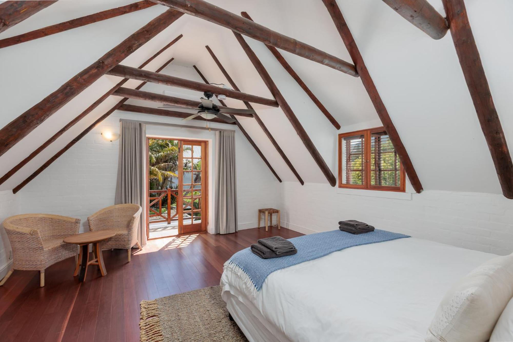 Die Rietdak - Reetdachhaus Mit Vier Schlafzimmern Cape Town Exterior photo