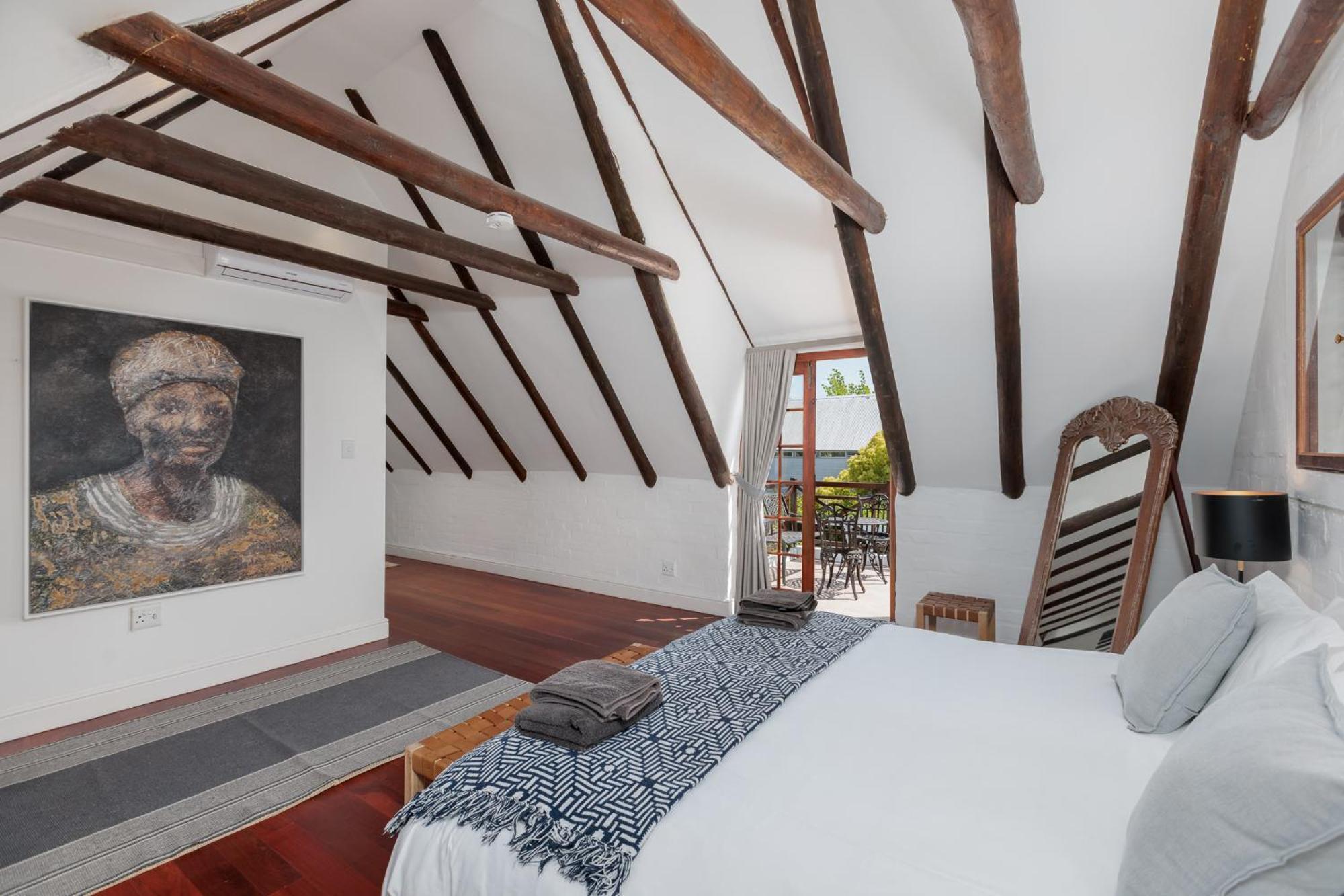 Die Rietdak - Reetdachhaus Mit Vier Schlafzimmern Cape Town Exterior photo